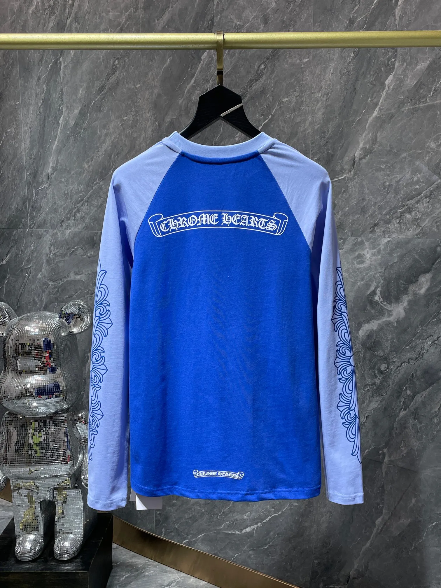P160 Chrome Hearts 🍁Long T series🍁 High-weight, environmentally friendly and high-quality top-quality fabrics Chrome Sanskrit letters cross flower arm scroll long-sleeved T. Counter synchronization 1:1 replica version Recommended color: blue color matching Code number: S, M, L, XL